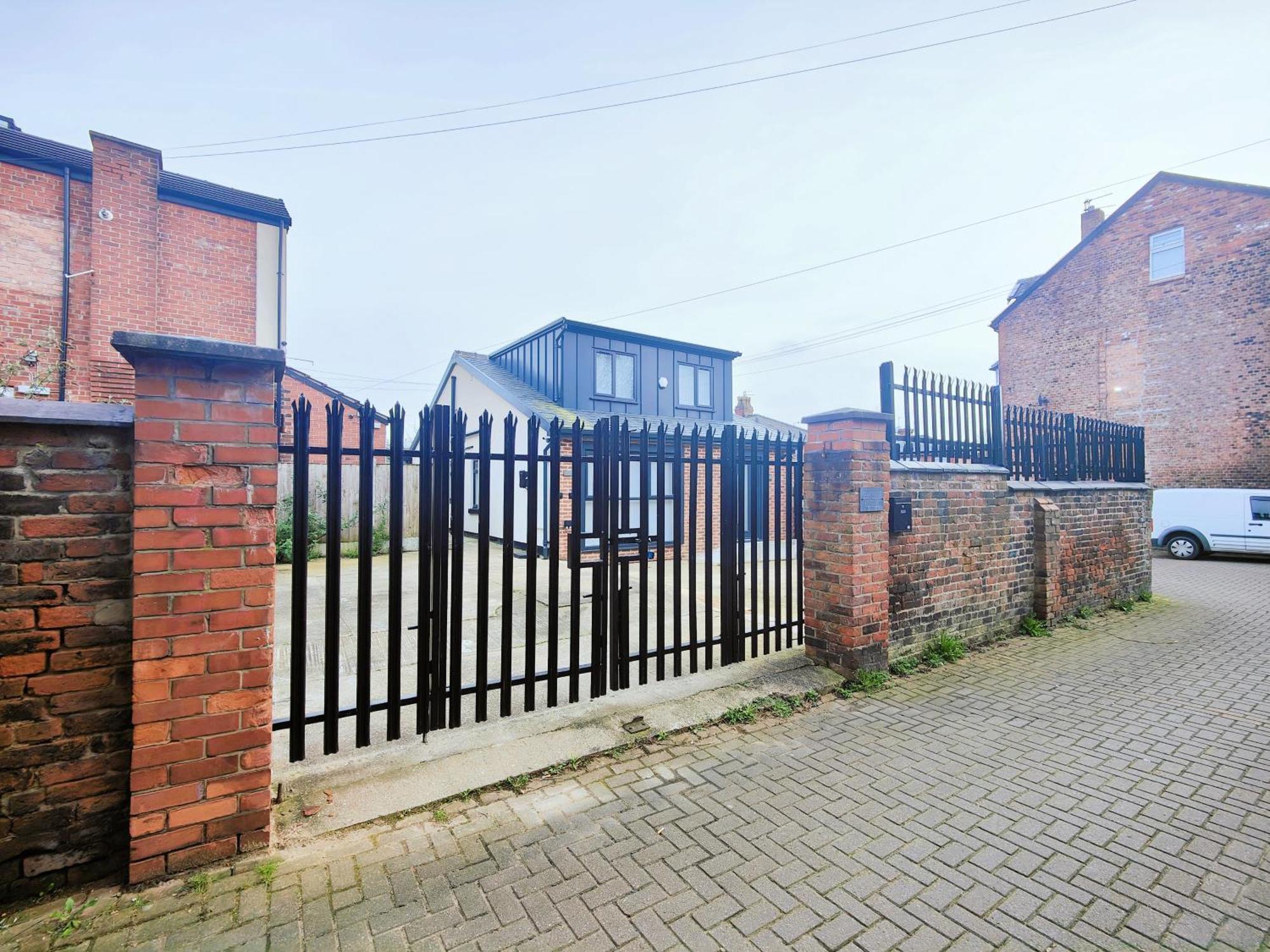 Shaw Heath - Charming In The Heart Of Holiday home *